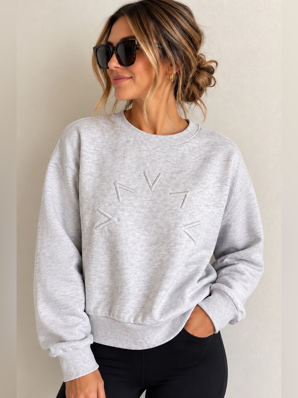 Varley Gray Embroidered Logo Crewneck Sweatshirt Size M